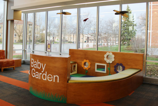 Baby garden desk